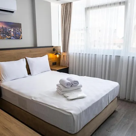 Comfort Center Suit Hotel-3