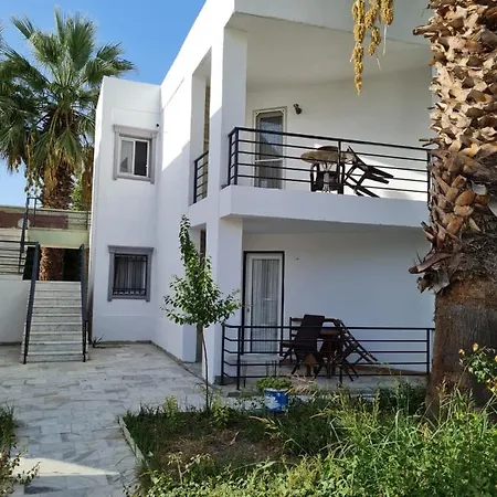 Kent Apartments-3