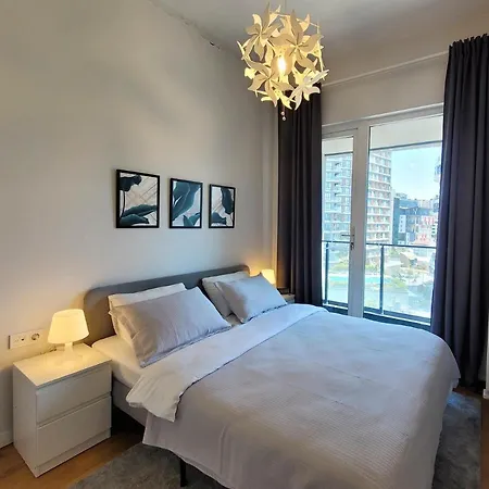 1-Bdr Apt With Poolgymwi-Fi Near Airport Metro-3