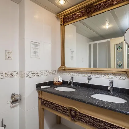 Larina Hotel-3