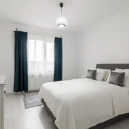 Sleek House With A Lovely Terrace In Besiktas-3