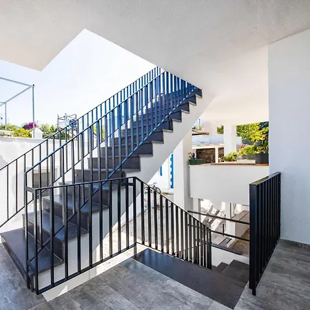 Peaceful Home With Amazing View In Golturkbuku-2