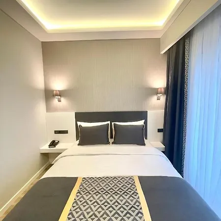 Riva Hotel Alsancak-3