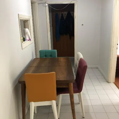 Kadikoey Feneryolunda Oezel Oda-2