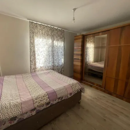 Furnished House For Rent In Oezdere-3