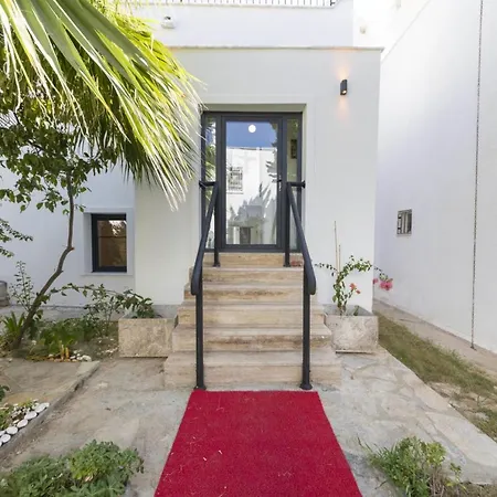 Pleasant Flat With Garden In The Heart Of Bodrum-2