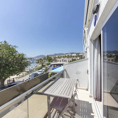 Seafront Flat With Excellent Sea View In Bodrum-2