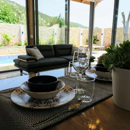 Marvelous Villa With Jacuzzi In Kalkan-2