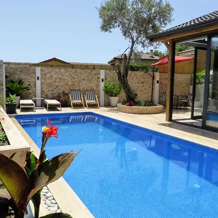 Marvelous Villa With Jacuzzi In Kalkan-3