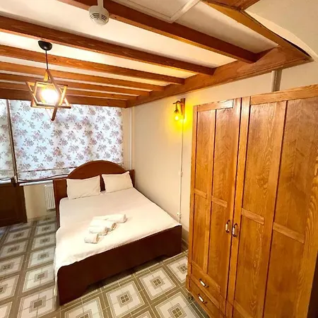Authentic Turkish Home Family Room-3