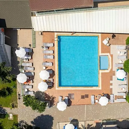 Side All Inclusive Random Rooms By Lookbookholiday-3