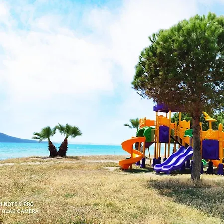 Stilvolle Villa Mit Strandlage-3