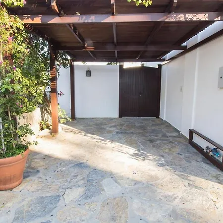 Enjoy 4Br Villa Wprivate Garden In Trkbk-3
