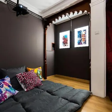 Maximalist House In City Center-2
