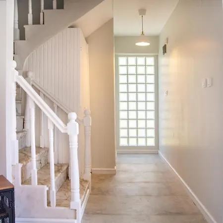 Fully Furnished And Stylish Villa In Izmir-3