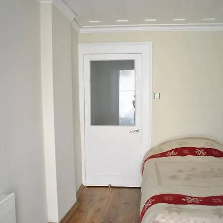 Mari'S Boutique Hostel-2
