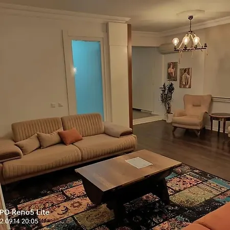 8 Kisilik Ferah Ve Konforlu Size Oezel Villa-2