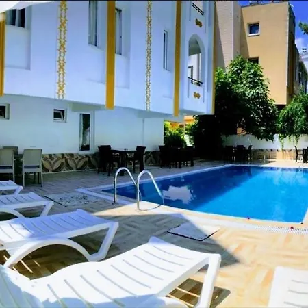 Lavin Garden Hotel-3
