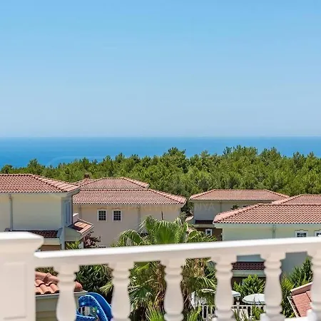 Sleeps 8, Private Pool Villa - Awz 256-2
