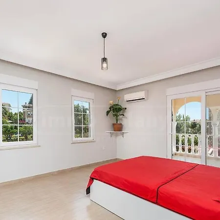 Sleeps 8, Private Pool Villa - Awz 256-3