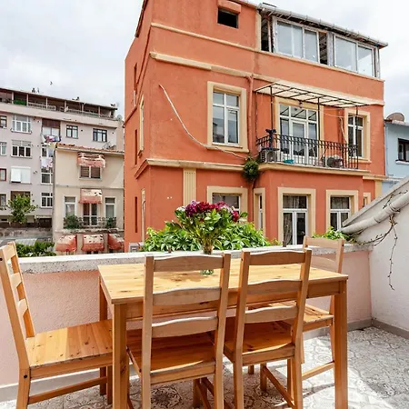 Private & Modern 4-Floors Villa Near Galata Port-3