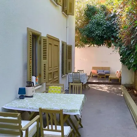 Beautiful Villa With Garden Princess Islands-3