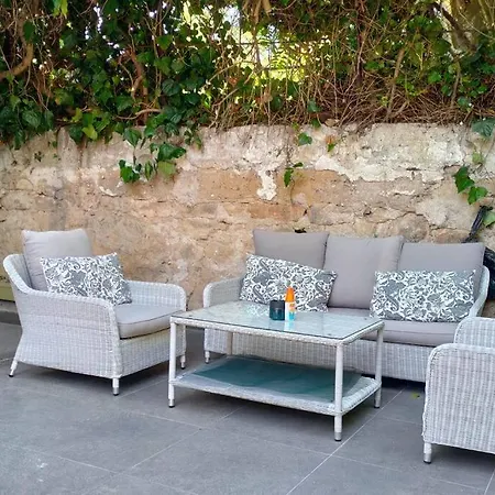 Beautiful Villa With Garden Princess Islands-2
