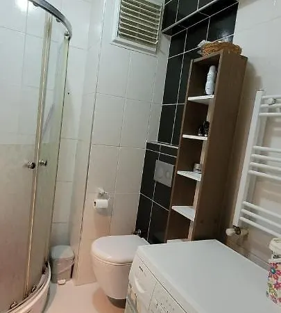 An Easy Transport And Quiet Apartment In Istanbul-2