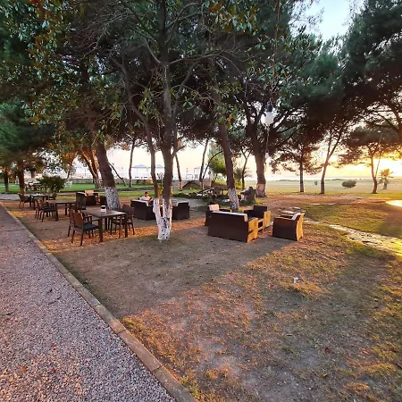 Sporkoey Hotel & Beach Club-3