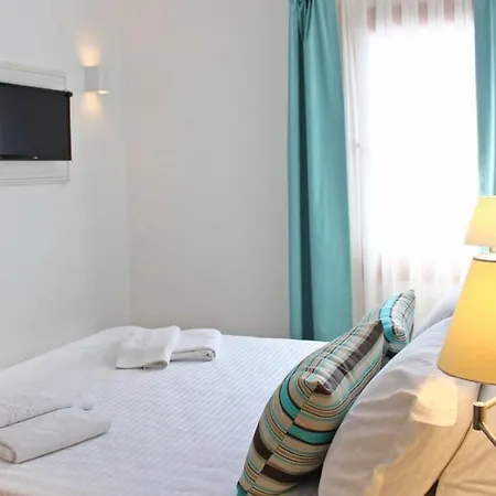 Big Poseidon Boutique Hotel & Yacht Club-3