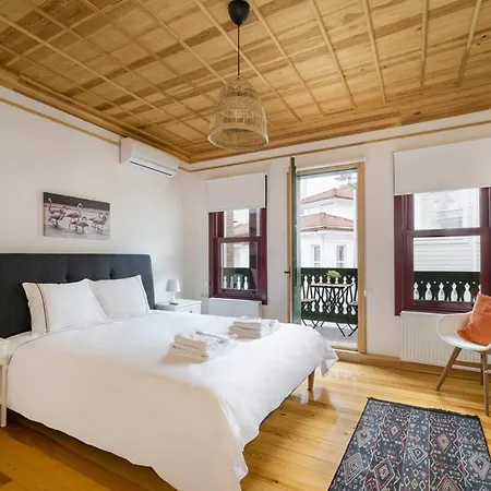 Newly Renovated Lavish Historic 6Br House! #102-2