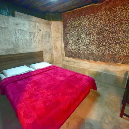 Mommys Cave House Goereme-3