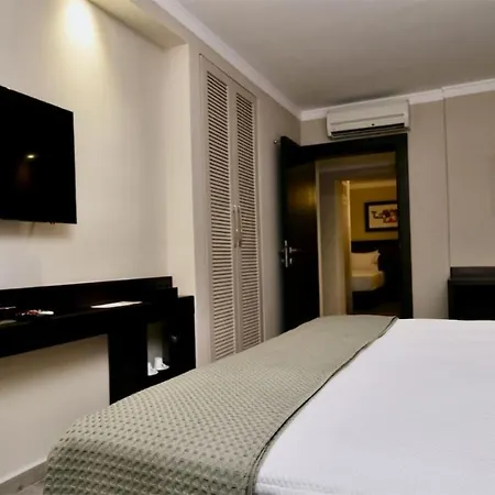 Goecek Random Rooms By Lookbookholiday-2