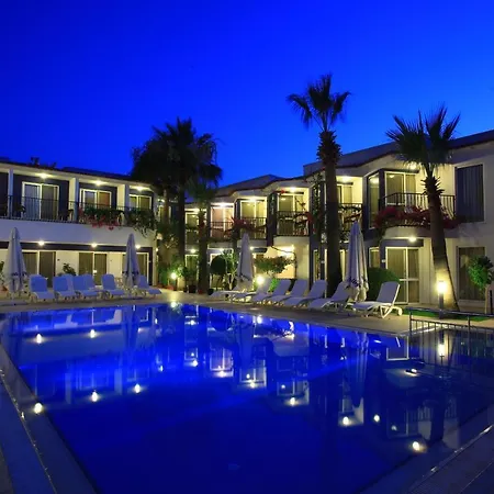 Catamaran Hotel-2