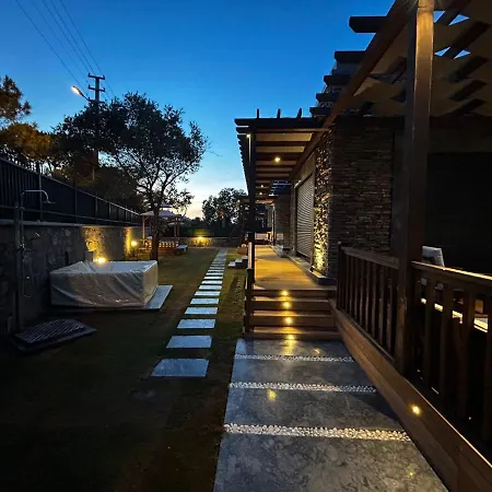 Luxe Villa Nature Life 1-2