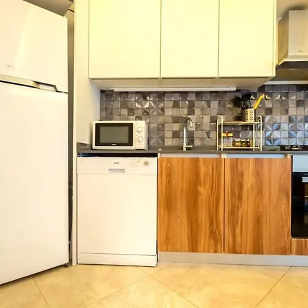 Comfortable Modern House In The Heart Of Bodrum-3