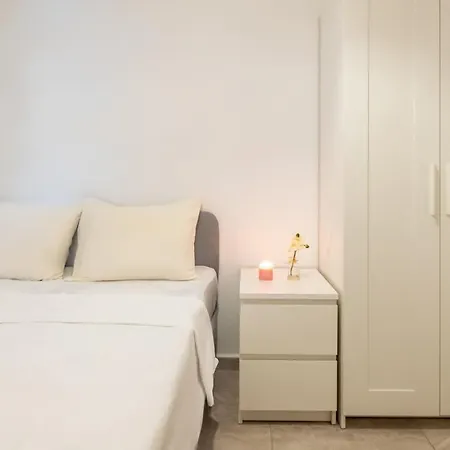 Comfortable Modern House In The Heart Of Bodrum-2