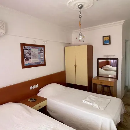 Hotel Fiesta-2