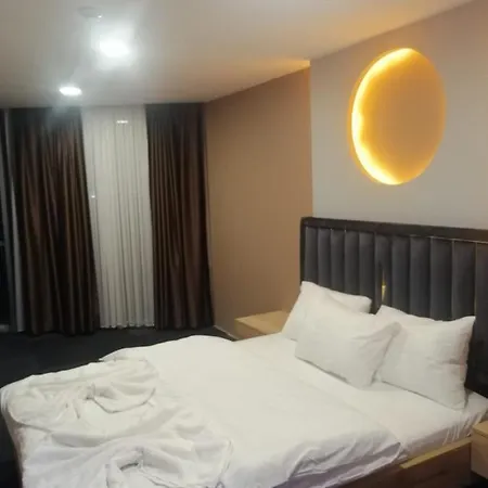 Marit Blue Otel-3