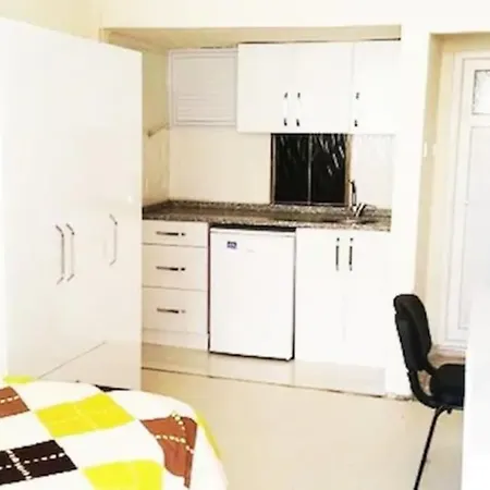 Central Cozy Flat Fully Furnished 331-3