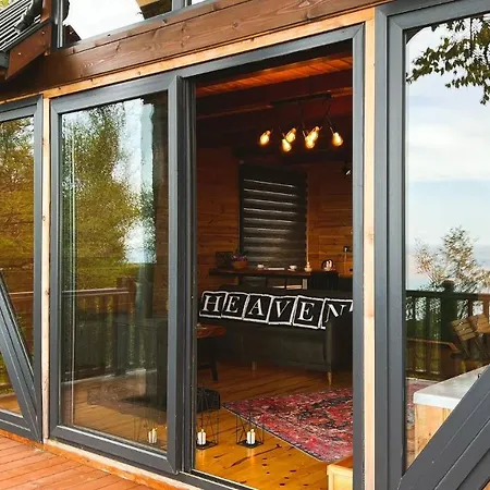 Heaven Hill Cabin Bungalow-3