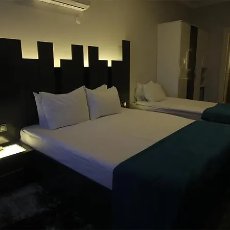 Plaza Hotel Izmir-3