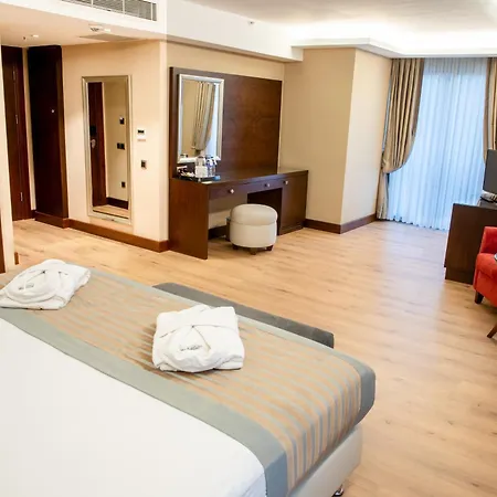 Grand Aras Hotel & Suites-2