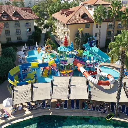 Club Grand Aqua-3