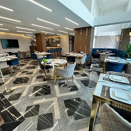 Trademark By Wyndham Operla Airport Hotels Arnavutkoey-2