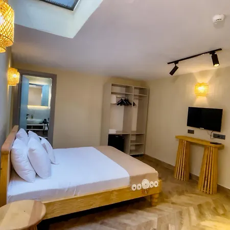 Trina Talles Hotel Alacati - Luxury Design Adult Only-3