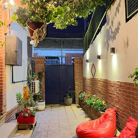 All Building/5Floors/ Garden In Balat-3