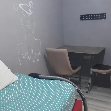 Private Rooms And Flats Apartments-3