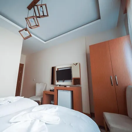Ay Hanedan Otel-2