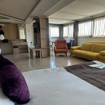 Beyondiest Hotel-2